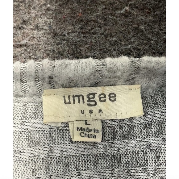 Umgee Light Gray Crew Neck Sweater - Picture 4 of 4